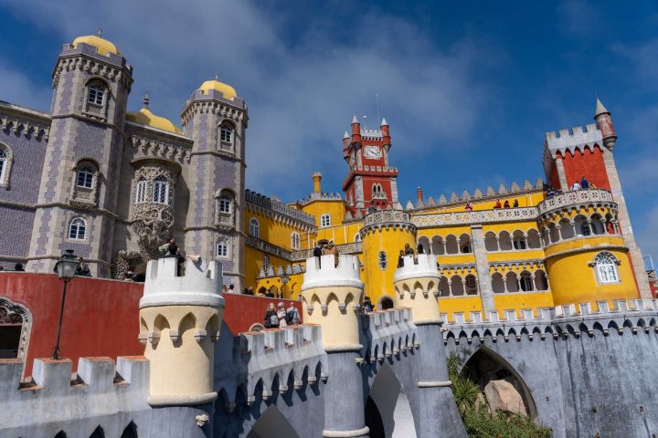 A Complete Guide to Taking a Sintra Day Trip from Lisbon