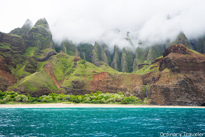 10 Best Places To Visit In Hawaii (And Where to Stay!)