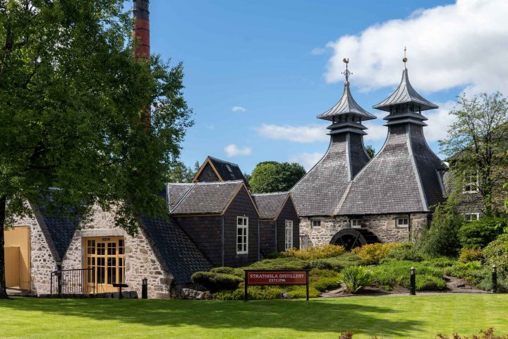 A Complete Guide to Traveling the Malt Whisky Trail in Scotland