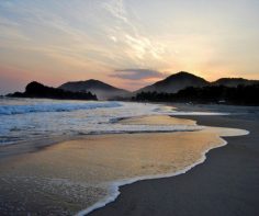 5 beach experiences in the Brazilian summer