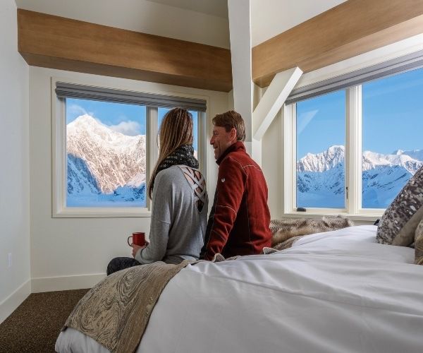 Suite of the week: Rooster’s Comb Suite, Sheldon Chalet, Denali National Park, Alaska, USA