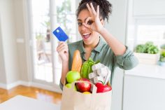 How to Use a Travel Credit Card for Groceries