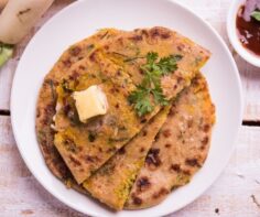 Top 5 street food delicacies you must try in India