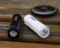 Kickstarter – Alloyboard: Ultra-Compact EDC Flashlight