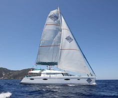 Luxury catamaran charters: Smooth, stable cruising and the freedom to explore idyllic shallow waters