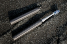 Kickstarter – EvoGrip Titanium Multifunctional Toothbrush