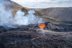 Visiting Iceland During a Volcano Eruption: Is It Safe? Can You Go?