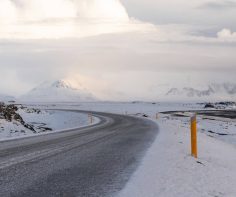 Is Iceland safe to drive yourself?