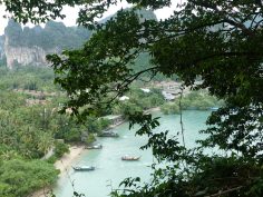 Krabi for the Curious Traveller: Guide to Island Hopping, Hikes & Adventures