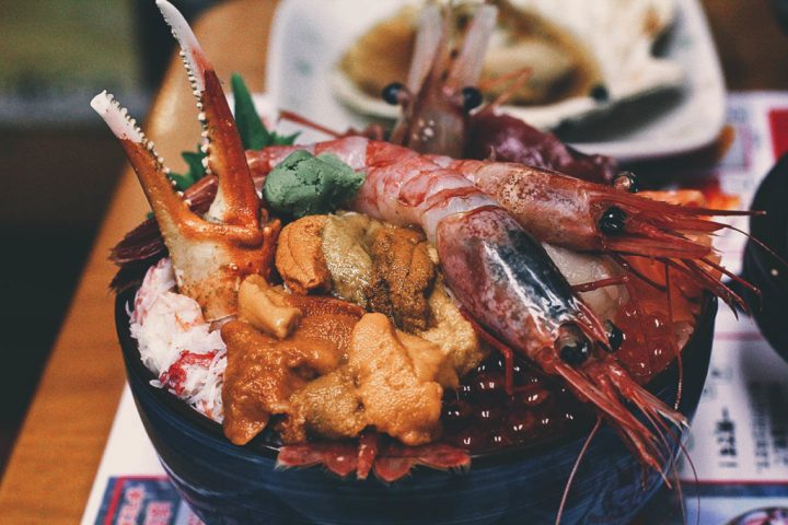 Where to Have Overflowing Bowls of Kaisendon in Otaru, Japan