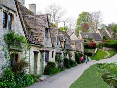 11 Beautiful Cotswolds Villages You Need To See