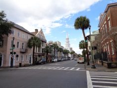 Wyndham “go free PLUS” experience perk: an awesome Charleston walking tour