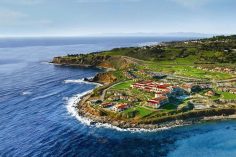 The Most Beautiful Oceanfront Hotels in California (2022)