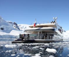 Antarctica – The White Continent: a guide to this extreme yacht charter destination
